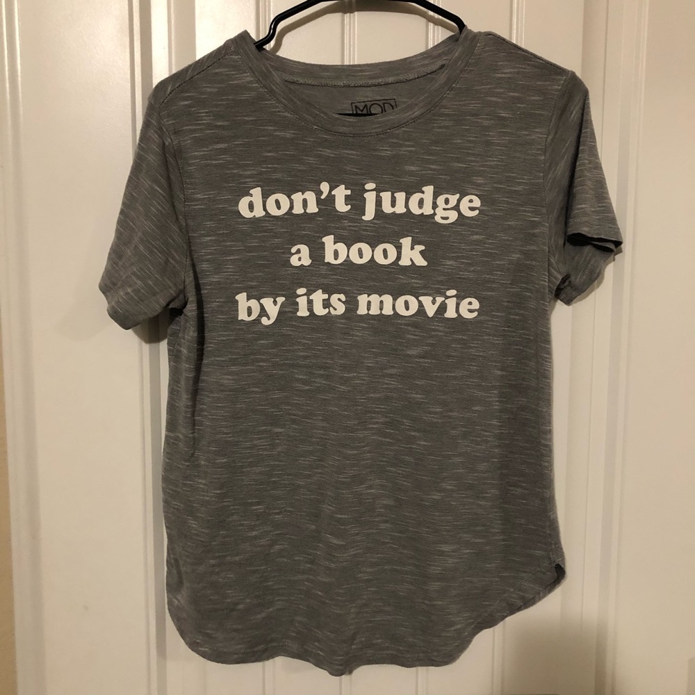 Don’t Judge A Book By It’s Movie Graphic Shirt M